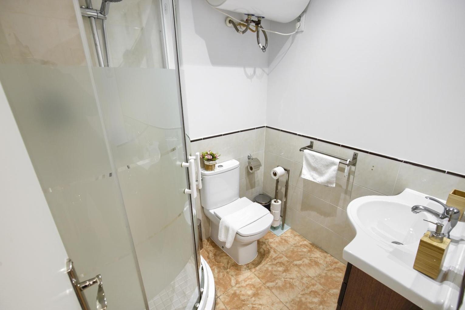 Apartamentos Ryc อัลกาลาเดเอนาเรส ภายนอก รูปภาพ