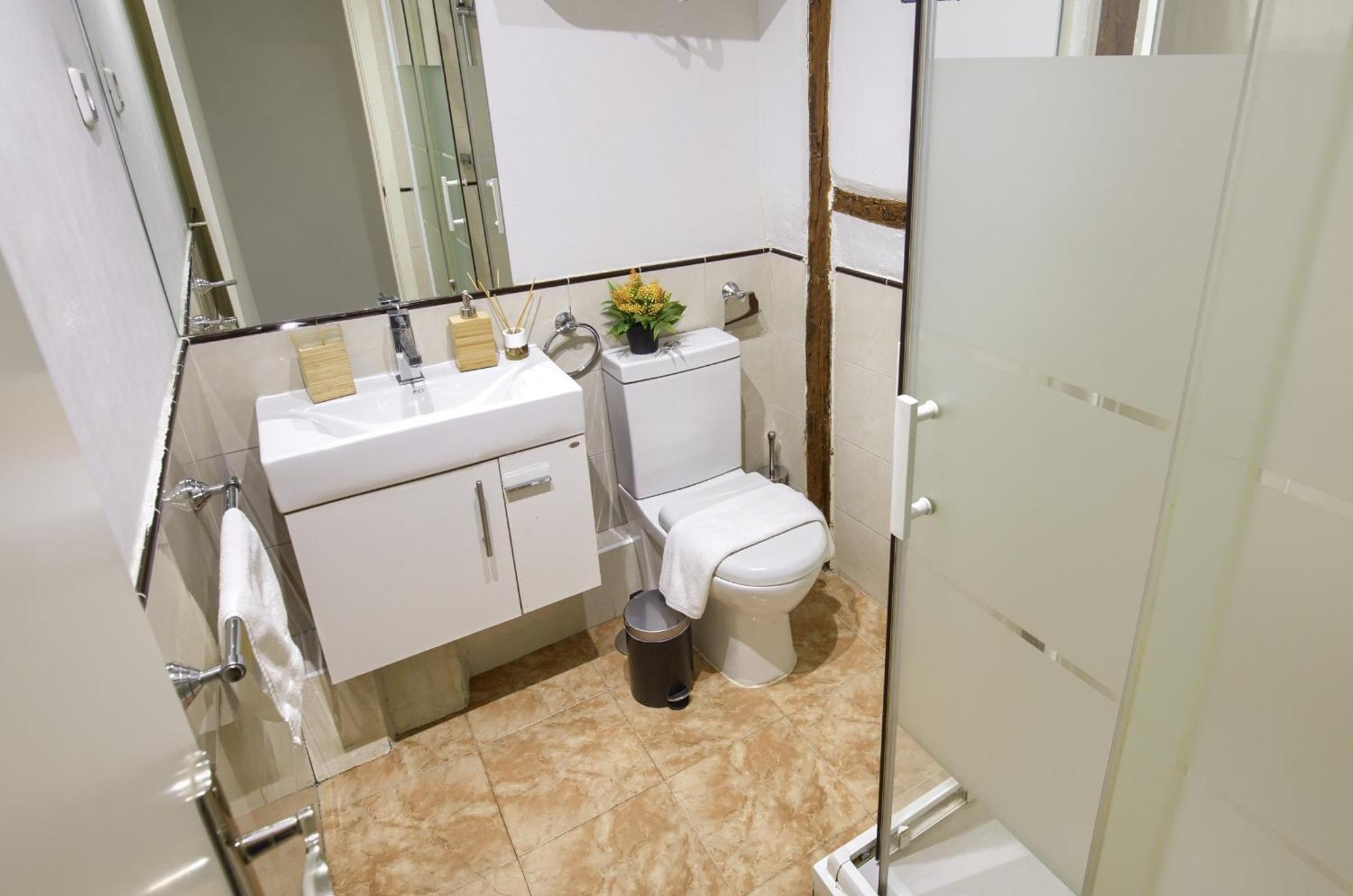 Apartamentos Ryc อัลกาลาเดเอนาเรส ภายนอก รูปภาพ